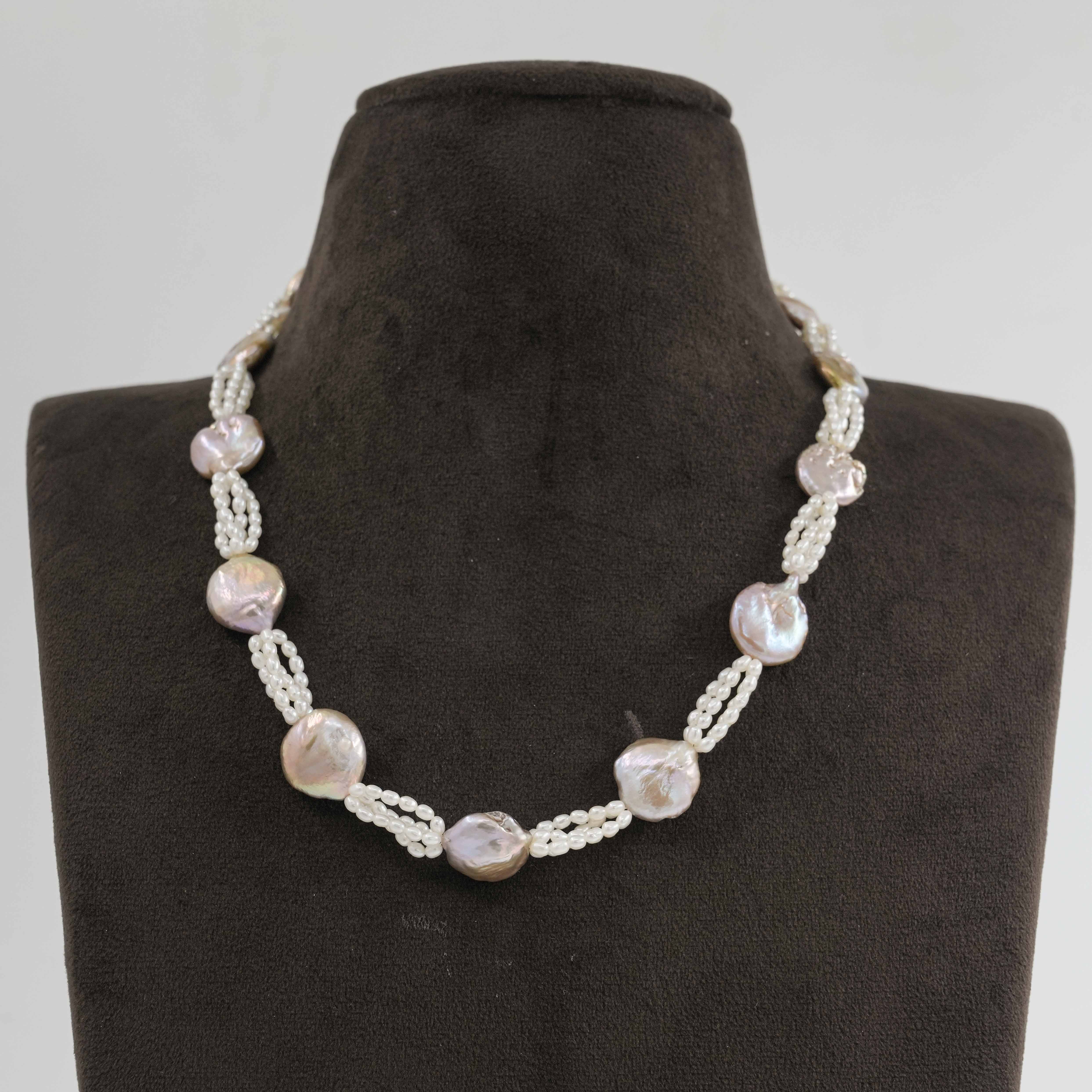 Uneya Baroque Pearl Necklace